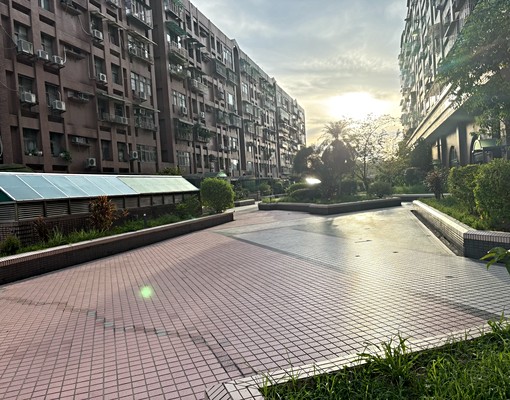 可租補～青山綠築電梯2房屋況美景觀棒安靜舒適 - Image 2