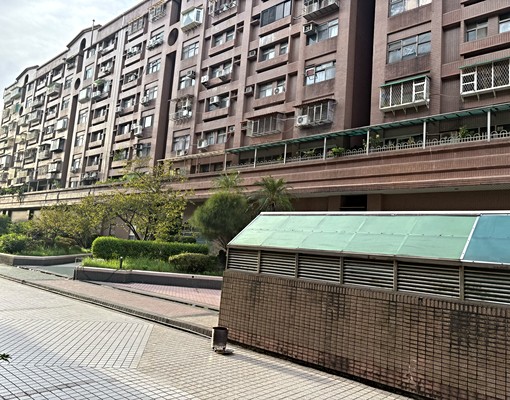 可租補～青山綠築電梯2房屋況美景觀棒安靜舒適 - Image 4