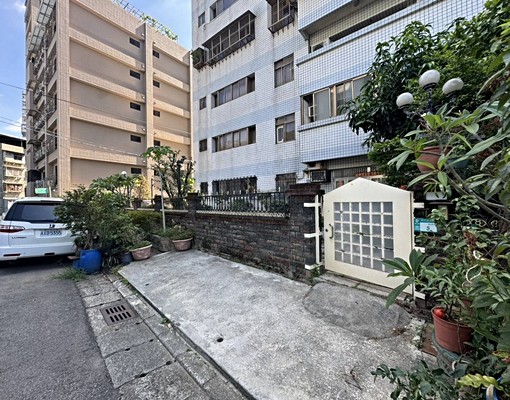 【全國劉采蘋】庭院一樓門前方便停車~大空間誠意出租 - Image 6
