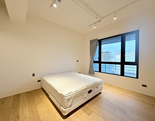 高鐵站旁坤山央央.大四房雙平車.全新首租 - Image 6