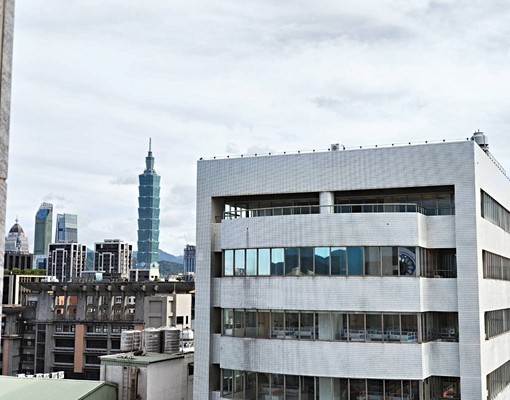 小巨蛋站🏡燙金門牌面101全新百萬裝潢附浴缸2房 - Image 11
