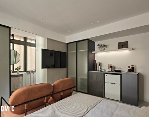 中和華順|木製衣櫃頂級家配|乾溼分離大面採光|個人獨立陽台 - Image 2