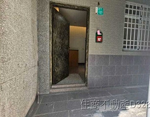 東區整棟三套房車庫 - Image 2