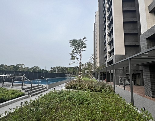 高鐵春福天駅三房含雙平車含管 - Image 3