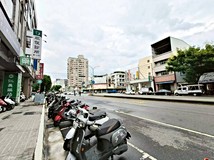 南平路南區稀有釋出臨路30米..