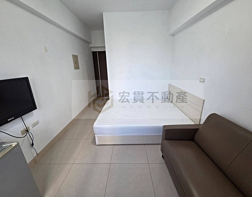 實PO｜金山街採光對外窗室內機車位電梯套房 - Image 4