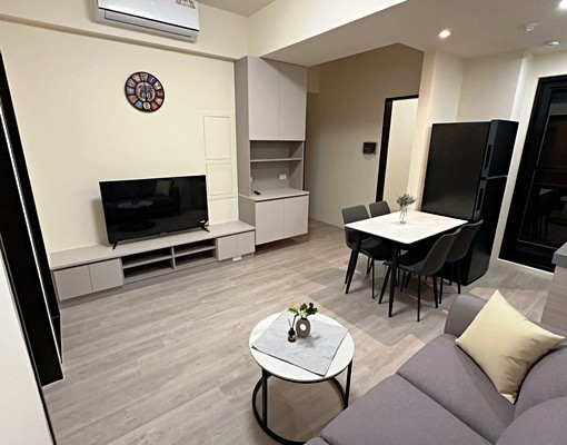 (可辦租補)全新一卡皮箱2房裝璜屋出租 - Image 1