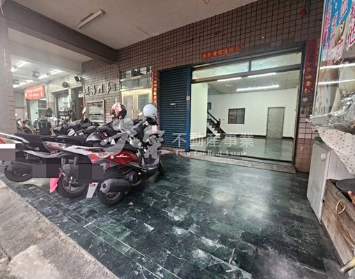 租-五甲商圈★臨路１4米|面寬近5米１＋２騎樓可店住 - Image 3
