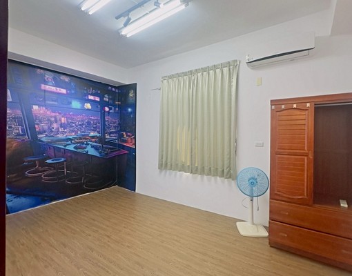 武聖路上透天分租二樓整層大坪數兩房兩衛出租 - Image 3