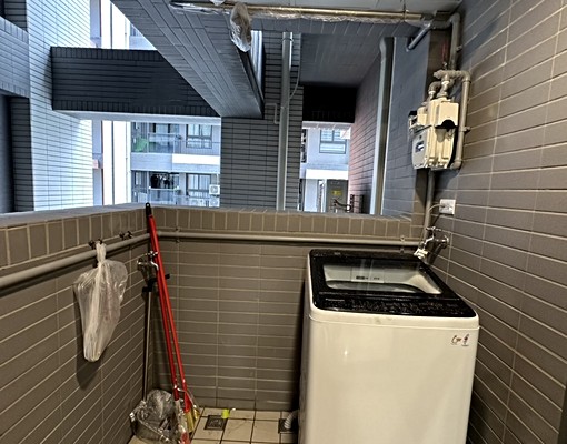 專營高鐵!晶悅合一2+1房車位有充電樁全新家具家電 - Image 9
