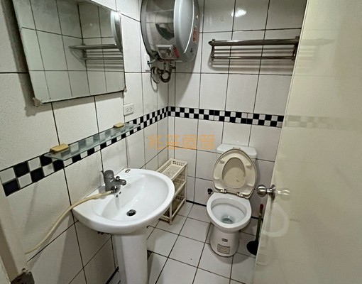 兆基🏡小資電梯套房⭐家具齊⭐北區親親影城 - Image 5