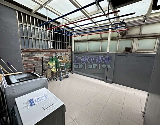 近台元園區仁愛國中旁家具電全整潔新整修套房 - Image 6