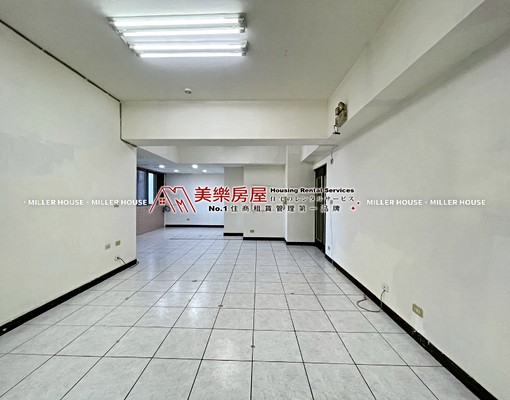 美樂~近松山站*饒河商圈兩房大空間*可住可辦*雙衛浴*有陽台 - Image 3