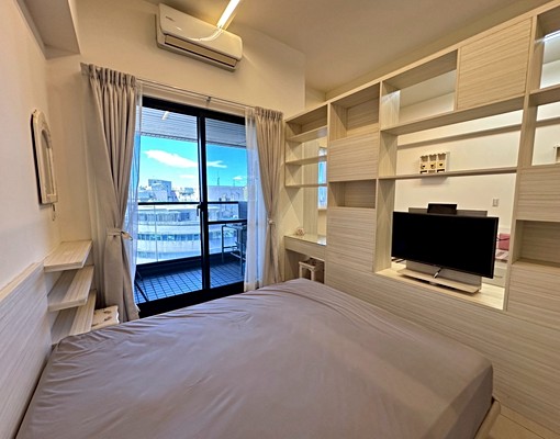 🏠三重菜寮🌟全新裝潢獨立景觀大套房🌟傢俱齊全🌟免爬梯 - Image 1