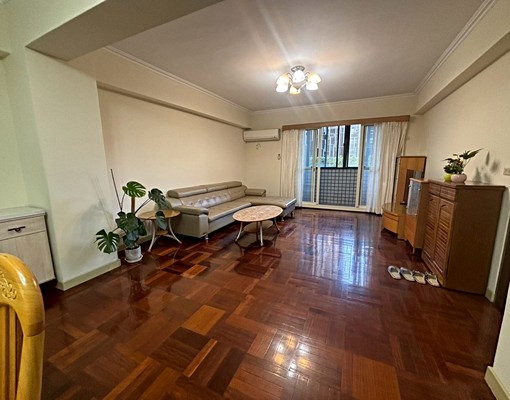 天母美國/日僑學校~電梯大3房~全套家具屋況好 - Image 1