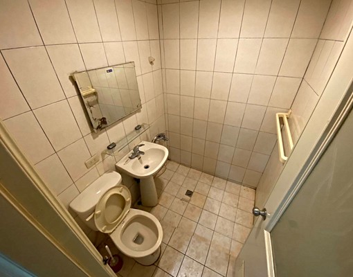 非頂樓*全新浴室*丹鳳捷運@近輔大龍華明志@麥當勞富國路套房 - 591租屋網 - Image 8