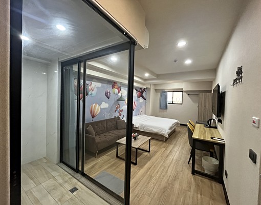 公園路171號全新電梯大套房/室內機車/刷卡門禁/可租補 - Image 2