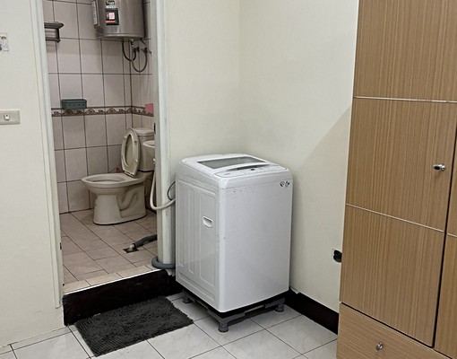 新中北路獨立洗衣機（有室內機車位）岀租 - Image 11