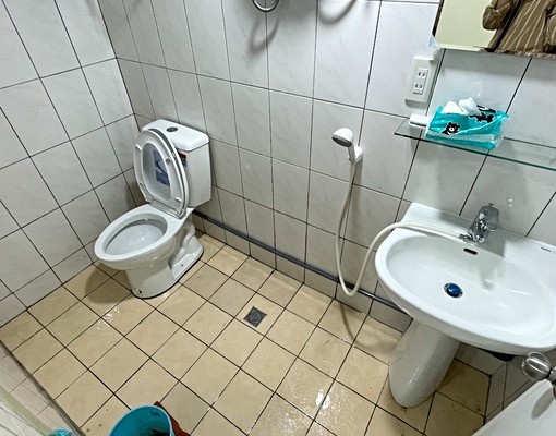 近捷運中山國小&民權西路/雙城街夜市【超值套房】飲水機＠磚牆 - Image 5