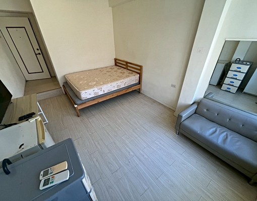 捷運忠孝復興步行1分鐘全新傢電俱 - Image 1