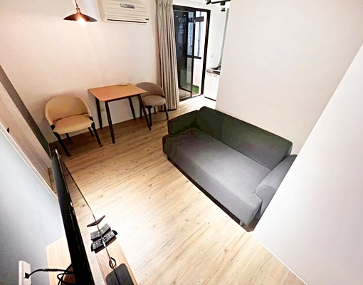 近捷運忠孝敦化【電梯1房1廳】小廚房★附傢俱★垃圾代收 - Image 2