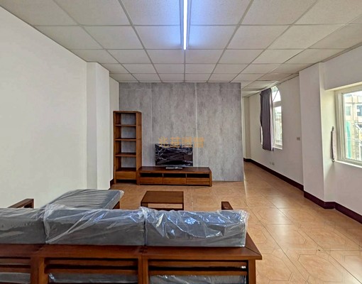 兆基🏡中山路透天分租三樓+可租補可寵 - Image 1