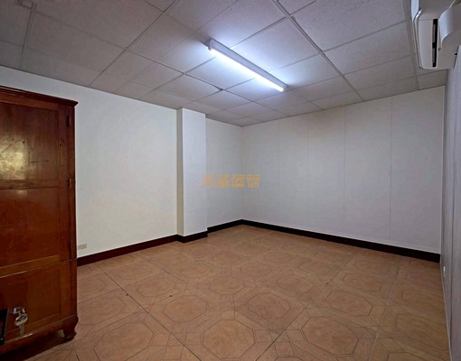 兆基🏡中山路透天分租三樓+可租補可寵 - Image 11
