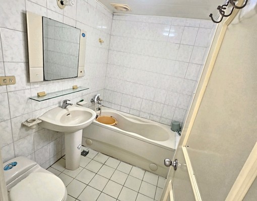 近一中雅房租金含水電!可租補!車位可租 - Image 9