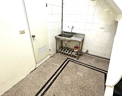 樓店合一,地段佳 - Image 4