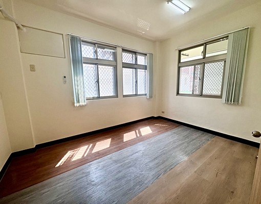 桃園縣政府稀有大四房/可補助/雙衛浴大陽台/可做辦公室工作室 - Image 5