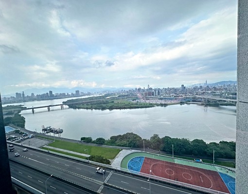 江子翠河岸景觀電梯兩房車｜新濠一川｜租金含車含管｜全新未住過 - Image 6