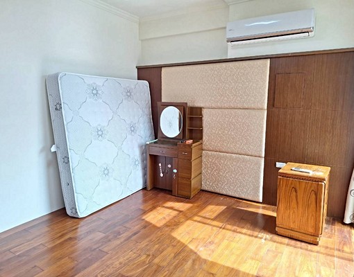 透天２－４樓．Ｂ１有車庫．家具電 - Image 10