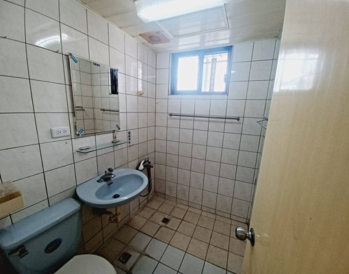 樹孝商圈大三房~~可租補~可入籍~~ - Image 15