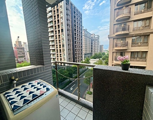 徐匯中學12分鐘/重陽橋3分鐘/電梯精品套房/可寵可租補 - Image 2