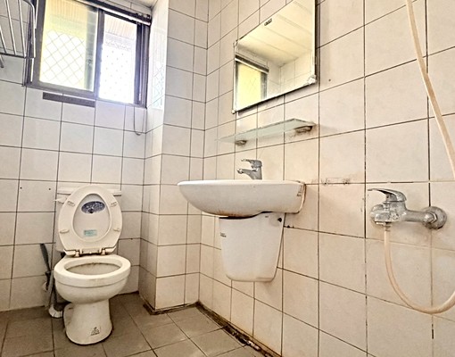 🎁星鴻社宅🎁東區成大商圈電梯華廈整層兩套三雅 - Image 9