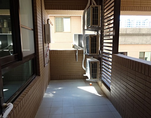 位於凹子底森林公園，4分到R13捷運站，3分到C24輕軌站 - Image 9