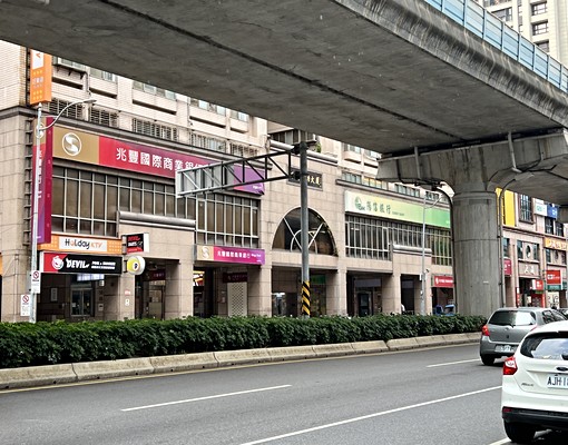 內湖捷運3分鐘電梯大樓方正小屋可住辦可租補報稅 - Image 11