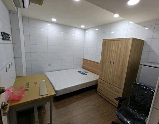 全新裝潢7坪大，近頂溪捷運站15分鐘路程 - Image 1