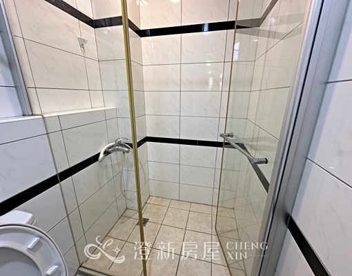 獨立套房｜東門街可租補電梯套房 - Image 5