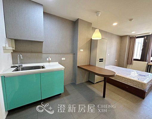 獨立套房｜東門街可租補有流理台電梯套房 - Image 1