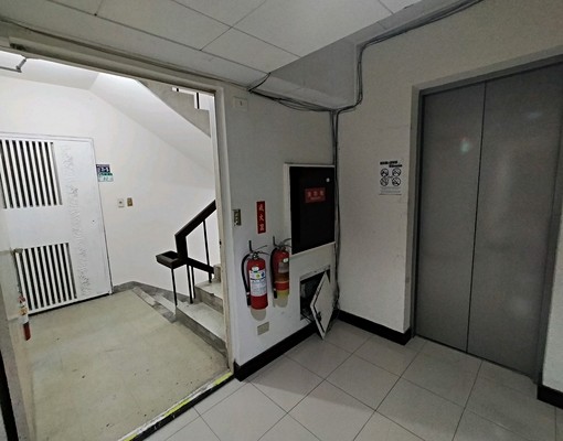 北市中山區德惠街稀有釋出大套房 - Image 12