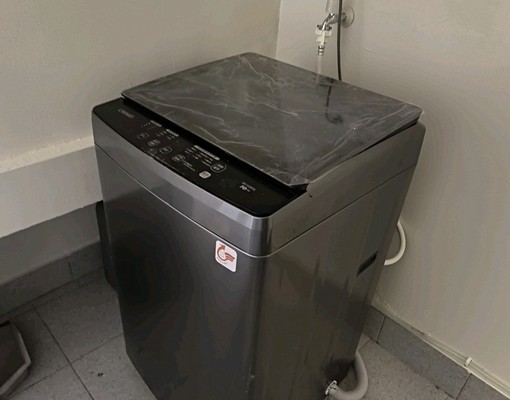全新翻修大套房 - Image 10