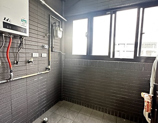八里電梯2房車出租*2年屋*可寵 - Image 6