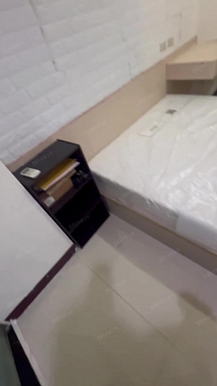 電梯小資套房-神近三和國中捷運站-機能好 - Image 1