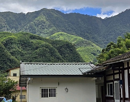 “鄰近溪頭三合院，退休養生好宅，一房二廳有停車場” - Image 1