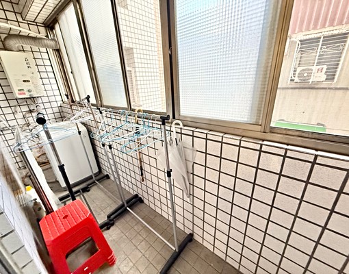 蘆洲商圈,全新裝潢,採光佳,機能強 - Image 8
