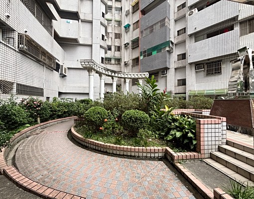 繁榮大學城新整三房車位美樓出租 - Image 11