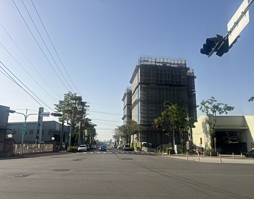 大里東湖路上軟體園區方正土地