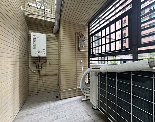 美術館稀有2+2房可報稅可養寵物 - Image 8