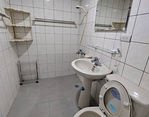 社會住宅(可租補)近府中捷運稀有一樓2房 - Image 7